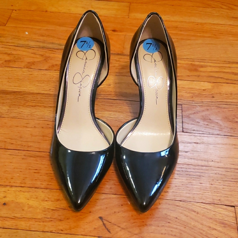 Black Jessica Simpson heels size 7.5